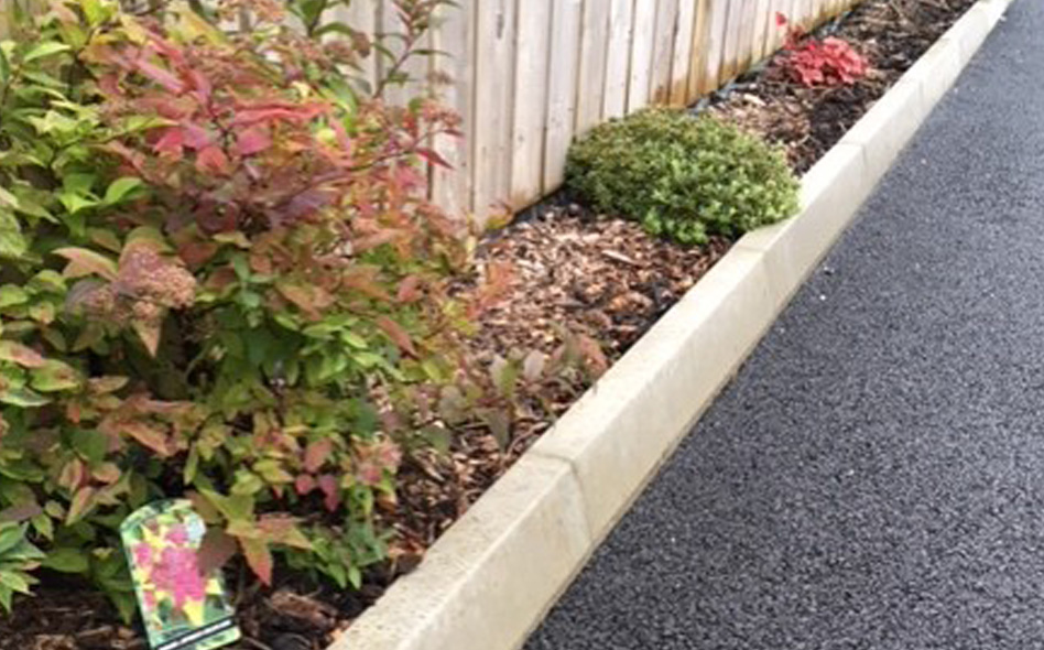 7 x 4 driveway kerb