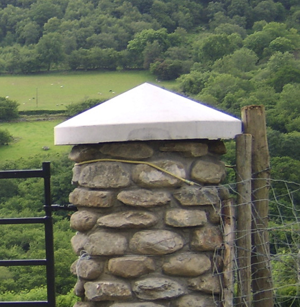 Round Pillar top